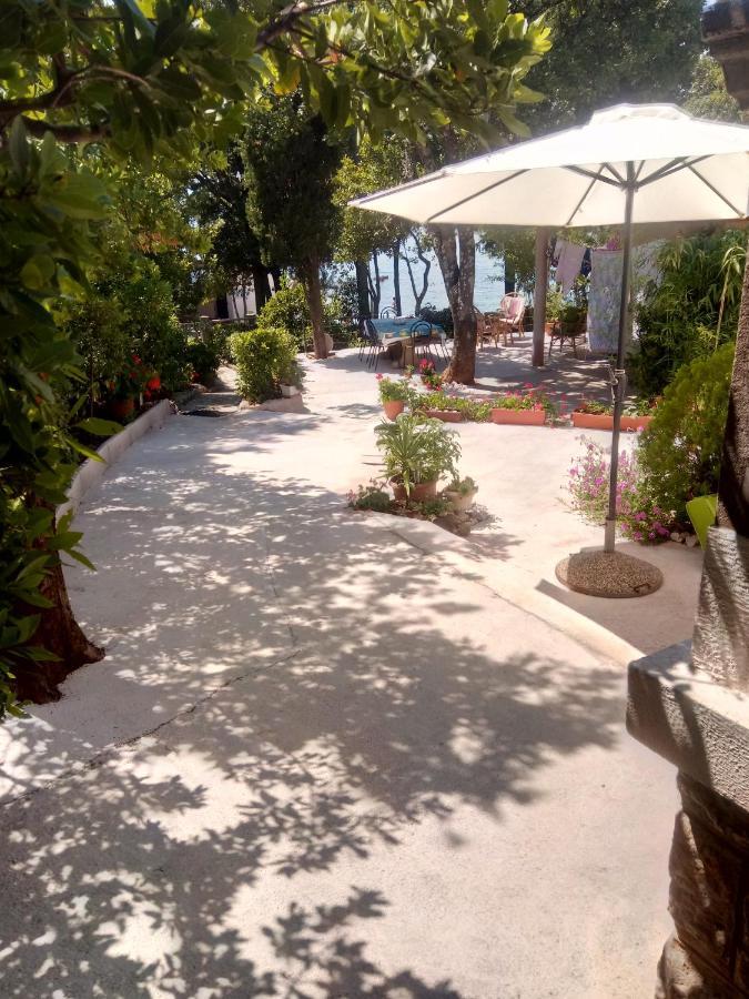 Apartmani "Ostro" Crikvenica Кралєвиця Екстер'єр фото