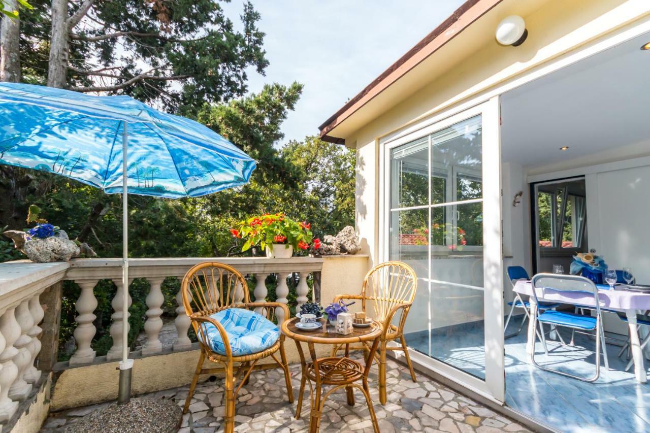 Apartmani "Ostro" Crikvenica Кралєвиця Екстер'єр фото